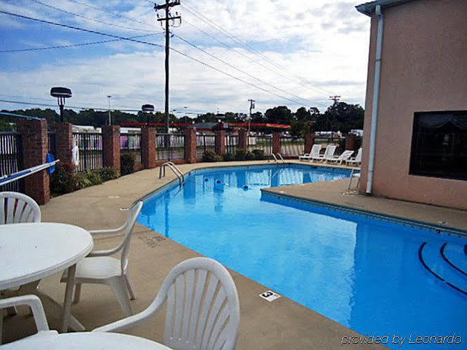 Super 8 By Wyndham Kannapolis Exterior photo